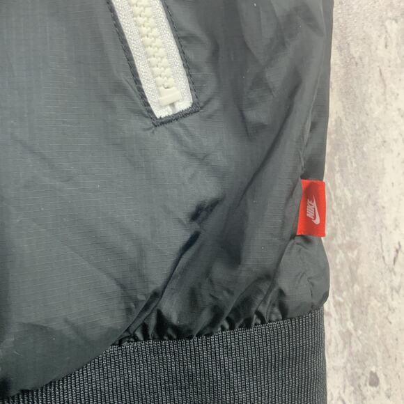 Nike Jacket Womens Medium Black Windbreaker Leopard Print Hooded Full Zip - Picture 4 of 8